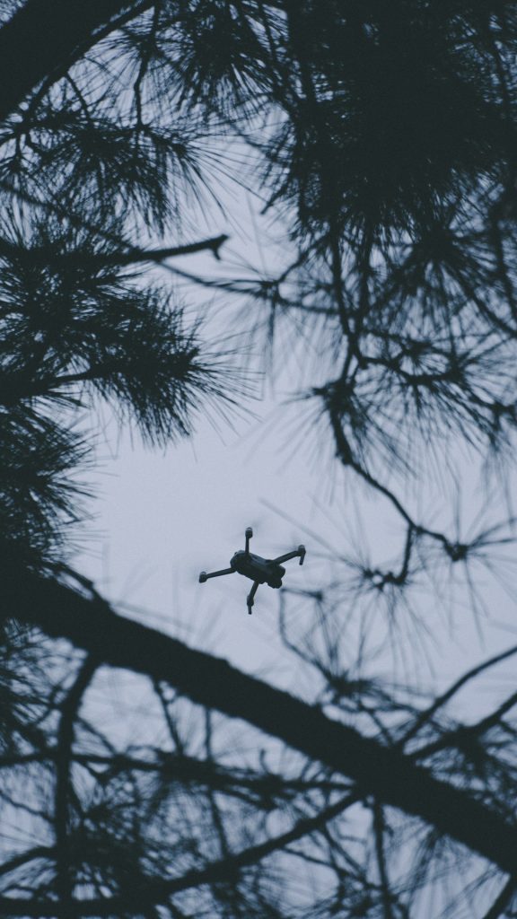 a-helicopter-flying-in-the-sky-z4tjf5xfklc